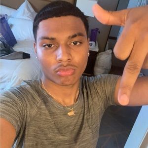 Meet your Posher, Jay